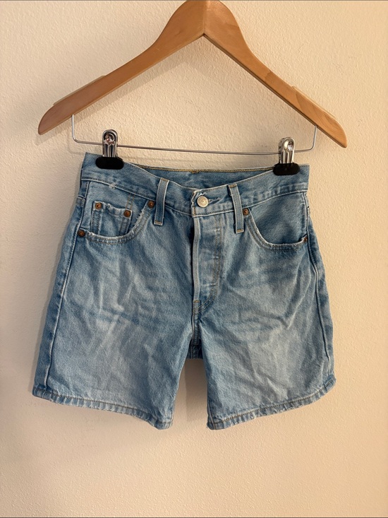 Levi's Other - Men's Light Blue Denim Shorts